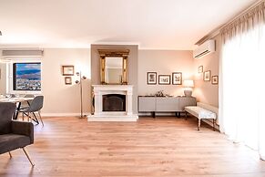 Alimos Luxury 3 Bd Apt w Stunning Views