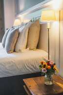 Number 11 Exclusive Guesthouse