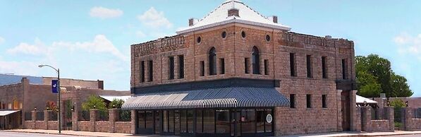 JR's Chophouse B&B
