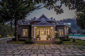 Savithri  Bungalow By XploreIndo