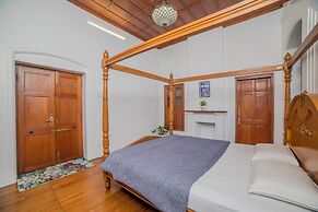 Savithri  Bungalow By XploreIndo