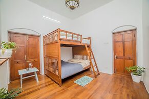 Savithri  Bungalow By XploreIndo