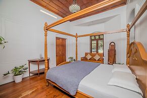 Savithri  Bungalow By XploreIndo