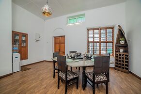 Savithri  Bungalow By XploreIndo