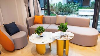 Longquan Royal Villa