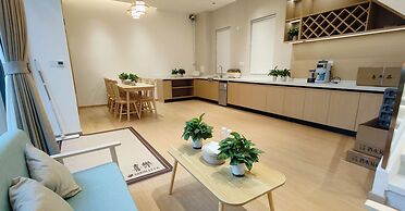 Longquan Royal Villa