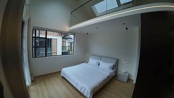 Longquan Royal Villa