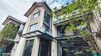 Longquan Royal Villa