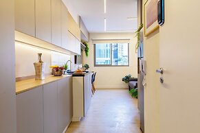 Estudio Pinheiros com piscina e academia