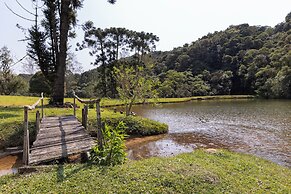 Sitio Natureza piscina e churrasqueira