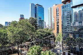 Estudio com AC e vaga