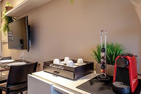 Estudio com AC e vaga