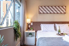 Estudio com AC e vaga