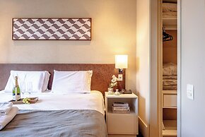 Estudio com AC e vaga