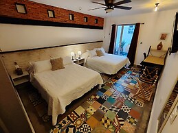 Casa Aceves & Bueno Hotel Boutique