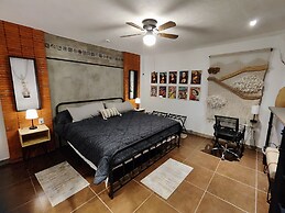 Casa Aceves & Bueno Hotel Boutique