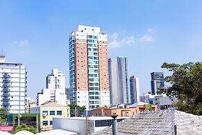 Apt piscina e AC com academia e vaga