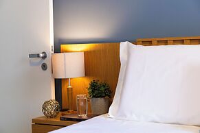 Apt piscina e AC com academia e vaga