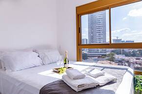 Apt 2 quartos com AC e academia Butantã