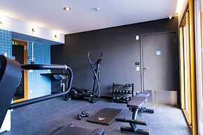 Apt 2 quartos com AC e academia Butantã