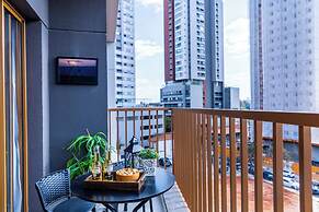 Apt 2 quartos com AC e academia Butantã