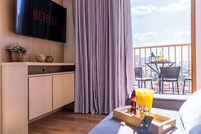 Apt 2 quartos com AC e academia Butantã