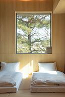 PBr7 Hotel Unusual Stay