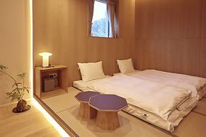 PBr7 Hotel Unusual Stay