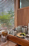 PBr7 Hotel Unusual Stay