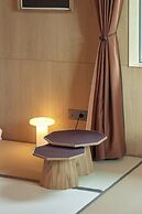 PBr7 Hotel Unusual Stay