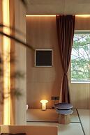PBr7 Hotel Unusual Stay