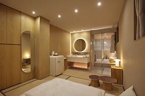 PBr7 Hotel Unusual Stay