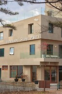 PBr7 Hotel Unusual Stay