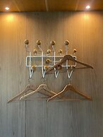 PBr7 Hotel Unusual Stay