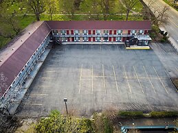 6032 Persepolis Inn