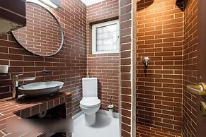 Industrial cozy studio in Piata Amzei