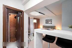 Industrial cozy studio in Piata Amzei