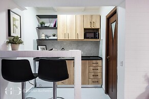 Industrial cozy studio in Piata Amzei