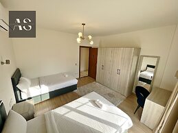 White Palace Hotel EG