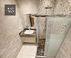 White Palace Hotel EG