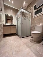 White Palace Hotel EG