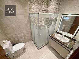 White Palace Hotel EG