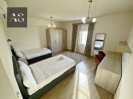 White Palace Hotel EG