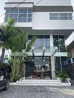 Seacliff Suites Hotel & Resort