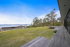 The Outlook on Mount Louis – 1 Bedroom
