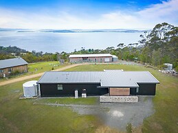 The Outlook on Mount Louis – 1 Bedroom