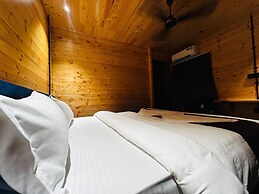 Seclude Eco Cottages