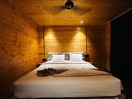 Seclude Eco Cottages