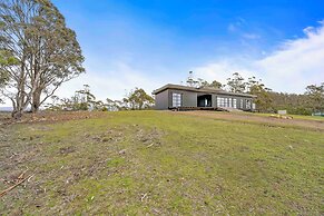 The Outlook on Mount Louis – 2 Bedroom