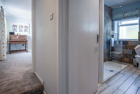 Bryn View – 5 Bedroom Holiday Home – Oxwich